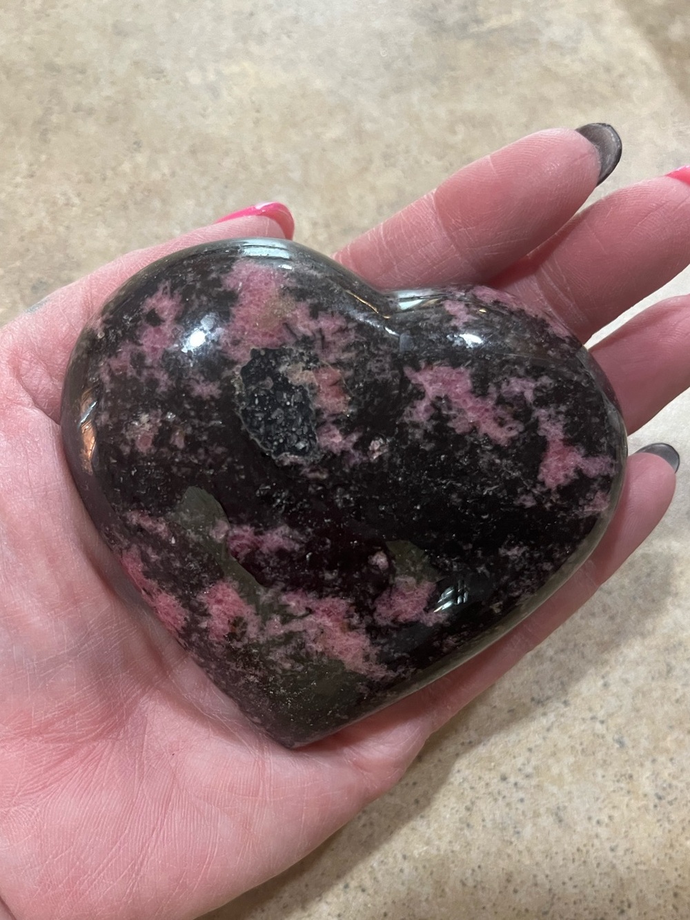 Polished Black and Pink Rhodonite Heart Accent Stone - Home Accents Decor - Picture 3 of 4